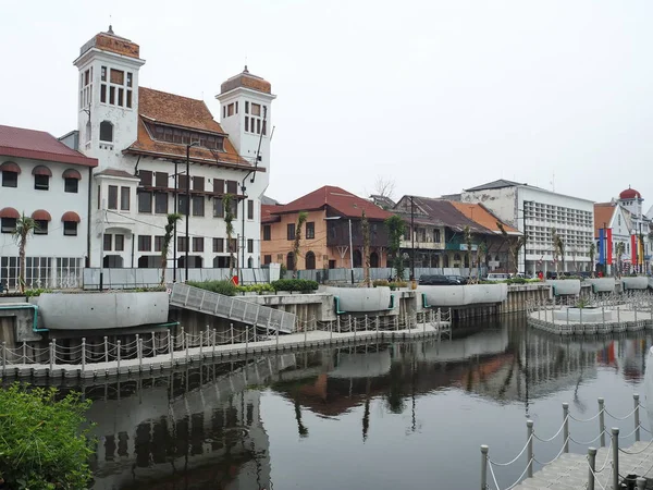 Jakarta Indonésia Agosto 2018 Edifícios Coloniais Holandeses Vintage Lado Rio — Fotografia de Stock