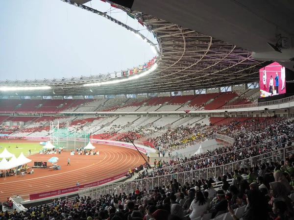 ジャカルタ インドネシア 2018 Gbk メイン スタジアムでパラ陸上競技ゲームの観客 — ストック写真
