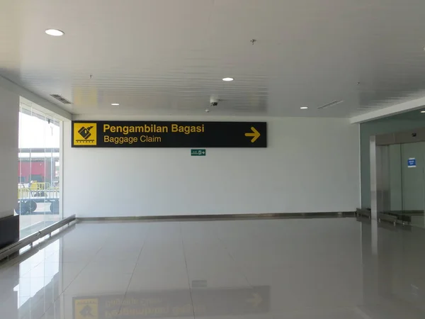 Semarang Indonesia Ottobre 2018 Pannello Informativo Nel Corridoio Dell Aeroporto — Foto Stock