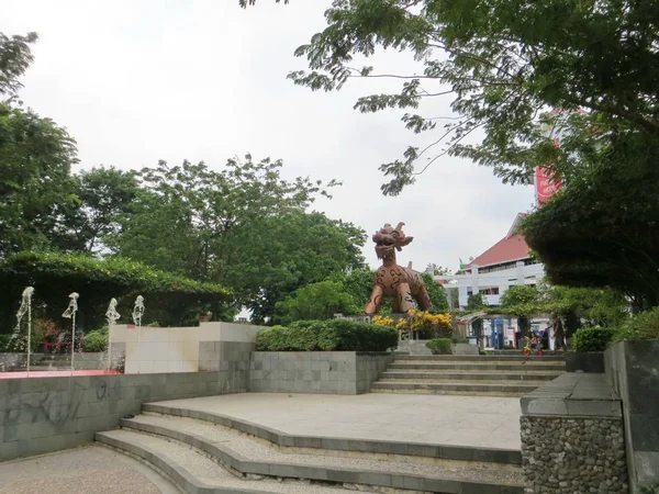 Semarang Indonesien Oktober 2018 Warak Ngendog Statue Bei Taman Pandanaran — Stockfoto