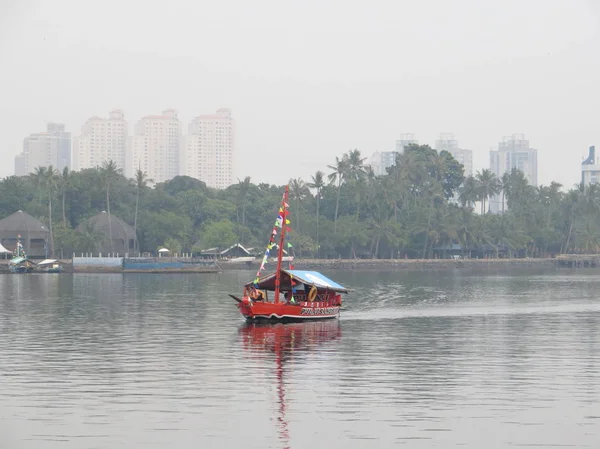 Jakarta Indonesia June 2018 Traditional Fishing Boat Sailing Sea — Stock Photo, Image