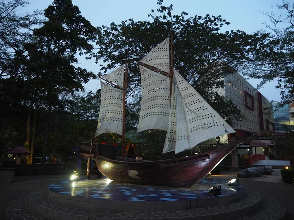 Tangerang Indonesien Oktober 2018 Ein Phinisi Boat Replica Steht Taman — Stockfoto