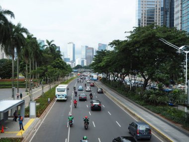 Jakarta, Endonezya - 1 Mart 2019: Cityscape in Sudirman sokak Senayan bölgesinde.