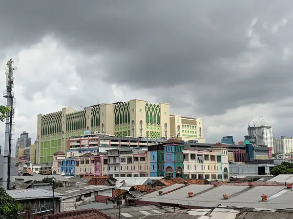 Jakarta, Endonezya - 1 Mart 2019: Yoğun alan Tanah Abang. bölgede Tanah Abang Bizimhava görüldüğü gibi doldurulan.