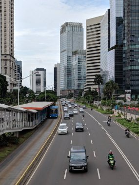 Jakarta, Endonezya - 16 Şubat 2019: Cityscape in Sudirman sokak Karet bölgesinde.