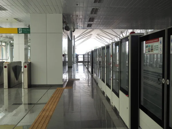 Jakarta Indonesië Juni 2019 Platform Gang Van Het Lrt Station — Stockfoto