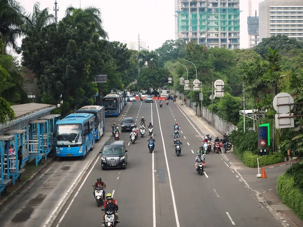 Jakarta Indonezja Czerwca 2019 Ruch Ulicy Setiabudi Tengah Powiecie Dukuh — Zdjęcie stockowe