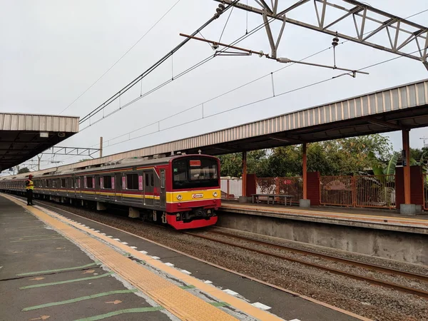 Jakarta Endonezya Ağustos 2019 Bir Banliyö Treni Bojong Indah Stasyonu — Stok fotoğraf