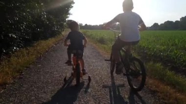 Çocuk Bisiklet park ile