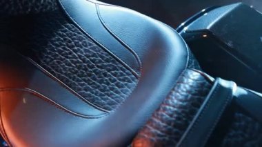 Ayrıntılar ve mega ışıklar bir Harley Davidson Screamin kartal özel baskı için krom 