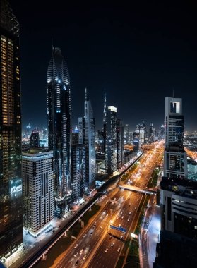 görkemli Dubai cityscape gece görünüm, Dubai, Birleşik Arap Emirlikleri