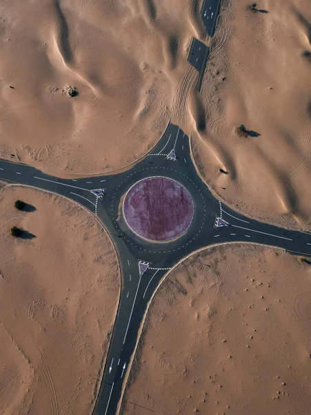 Vista Elevada Del Viejo Camino Vacío Desierto Cubierto Arena Dubai —  Fotos de Stock