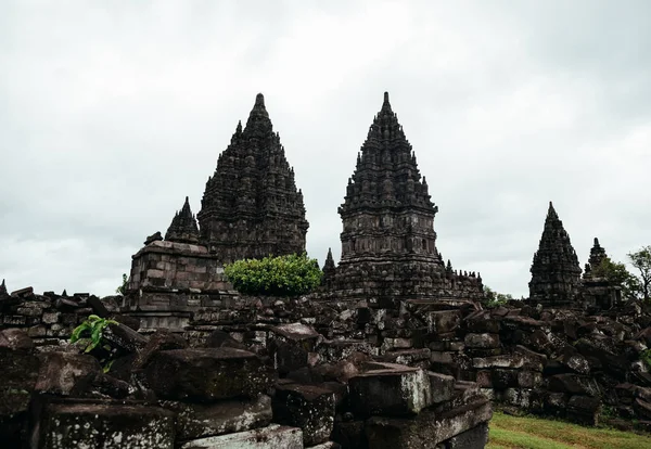 Stupas Στο Borobudur Ναό Στο Βροχερό Καιρό — Φωτογραφία Αρχείου