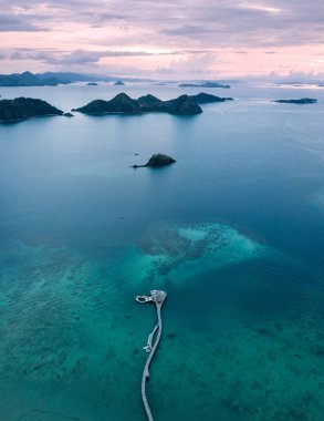 Flores Adası manzaralı, Komodo Ulusal Parkı, Endonezya