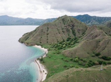 Pembe Plaj manzarası, Komodo Ulusal Parkı, Endonezya