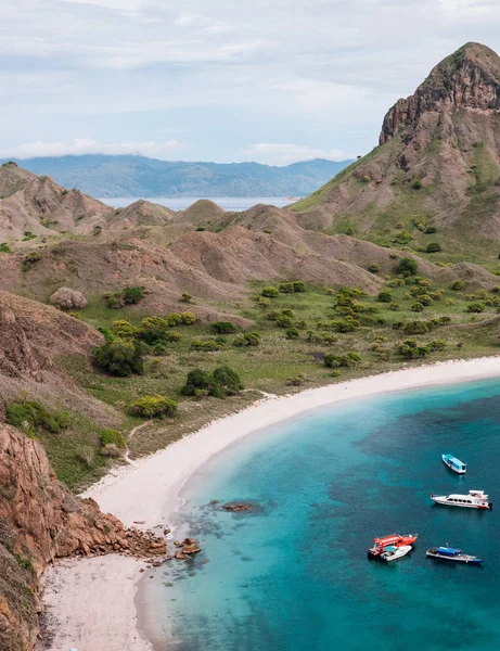 Padar Adası manzaralı, Komodo Ulusal Parkı, Endonezya