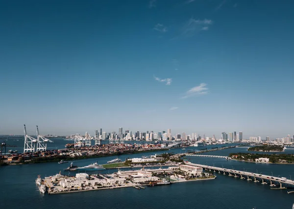 Docas em Miami, Florida, EUA — Fotografia de Stock