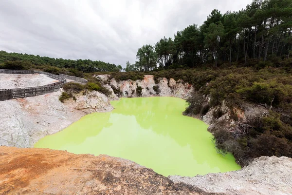 新西兰的Wai-o-Tapu — 图库照片