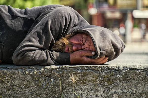 Vinnitsa Ukraine June 2018 Homeless Bearded Drunkard Sleeps Sweetly Concrete — Stock Photo, Image