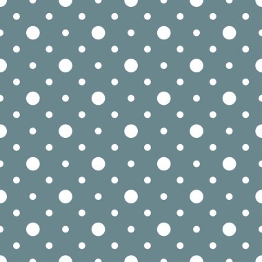 Beyaz retro polka, klasik mavi arka planda farklı boyutlarda noktalar oluşturur. Kusursuz desen