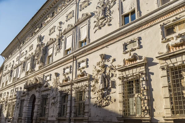 Szczegóły Palazzo Bentivoglio Późno Renesansowego Pałacu Znajduje Się Mieście Ferrara — Zdjęcie stockowe