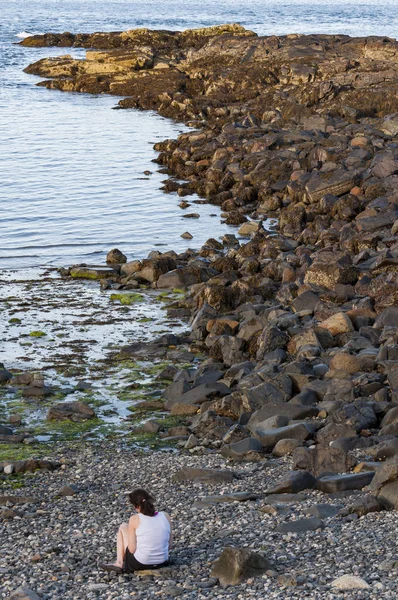 Egyedül Egy Szikla Nézett Türkiz Tiszta Víz Atlanti Óceán Maine — Stock Fotó