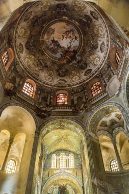 Mozaik içinde ünlü Basilica di San Vitale, erken Christian Bizans en önemli örneklerinden biri Batı Avrupa'da, Ravenna, Emilia-Romagna, İtalya bölgesinin sanat