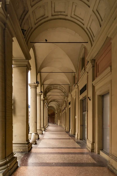 Bella Galleria Decorativa Porticvo Nel Centro Della Città Bologna Italia — Foto Stock