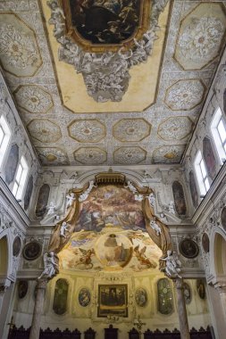 İtalya 'daki Napoli' nin tarihi katedrali Duomo di San Gennaro.
