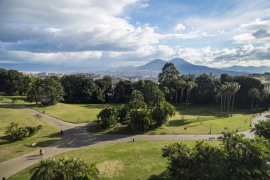 Napoli - 31 Aralık: Görünüm, Mt.Vesuvius, Capodimonte Müzesi, aktif bir yanardağ üzerinde 31 Aralık 2018 Napoli, İtalya