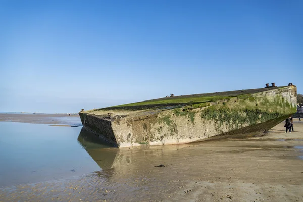 The remains of the Mulberry Harbour at Arromanches — Stock Image The remains of the Mulberry Harbour at Arromanches Royalty Free Stock Photos