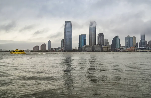 Rascacielos de Nueva Jersey vista desde Battery Park —  Fotos de Stock