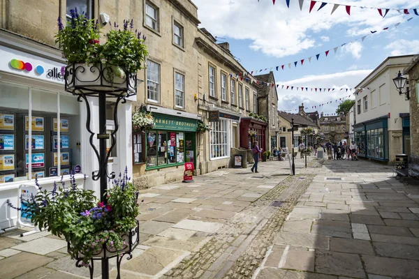 Calle en la ciudad de mercado de Corsham Inglaterra, Reino Unido — Foto de Stock