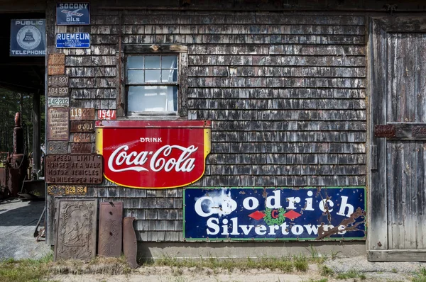 Vintage Coca Cola ve Maine diğer ticari işaretler