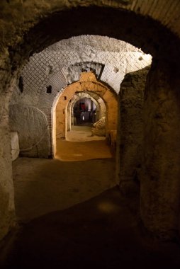 Napoli yeraltında San Lorenzo Maggiore, Napoli, İtalya 'nın arkeolojik kazılarında..
