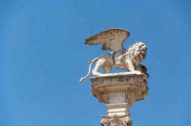 Padova 'daki San Marco Aslanı' nın mermer heykeli.