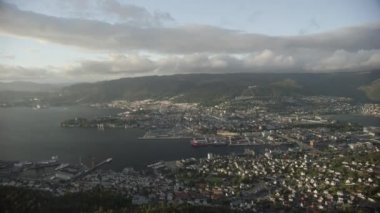 Norveççe Batı sahil şehri Bergen