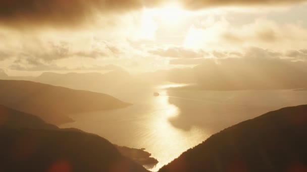 Ηλιοβασίλεμα Στη Νορβηγία Δύση — Αρχείο Βίντεο