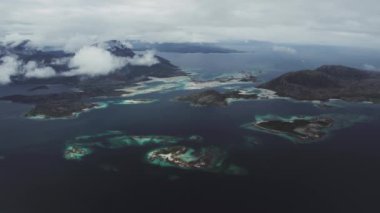 Norveç'in kuzeyinde doğanın antenler