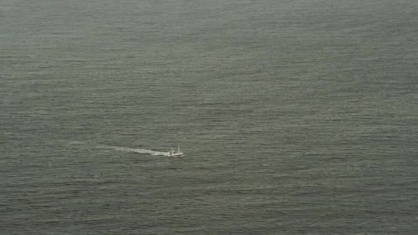 Fischerboot Auf Ount Arktischen Ozean — Stockvideo