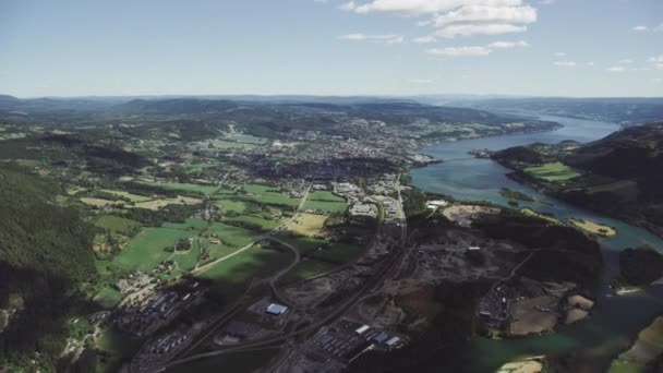 Südnorwegische Stadt Lillehammer — Stockvideo