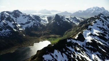 Lofoten doruklarına kutup kuzey