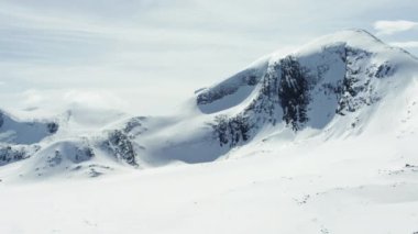 Batı Norveç'in görkemli Alpler