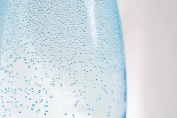 Burbujas Aire Dentro Botella Agua Plástico —  Fotos de Stock