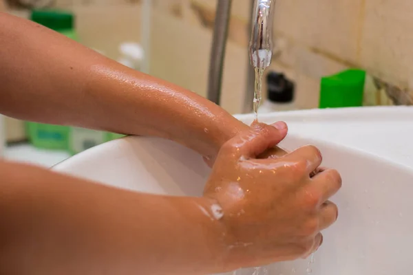 Hands Teenager Bathroom Washes Hands Tap — Stock Photo, Image