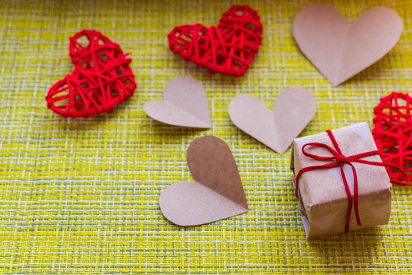 Valentinstag Konzept Geschenk Und Herzen — Stockfoto