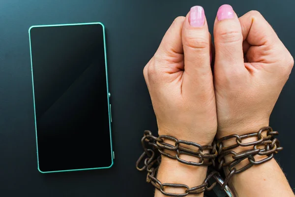 Hands Tied Chain Smartphone Concept Disability Prohibition — Stock Photo, Image