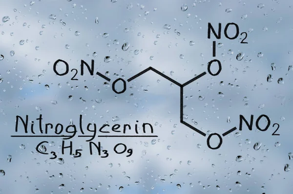 Modelo Estrutural Nitroglicerina Vidro Com Gotas Chuva — Fotografia de Stock