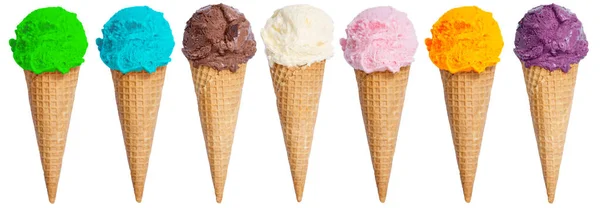 Groep Van Scoop Sundae Ijsje Een Rij Icecream Zomer Geïsoleerd — Stockfoto