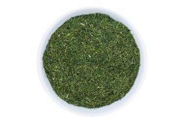 Dereotu ot beyaz bir arka plan üzerinde izole kase yukarıda